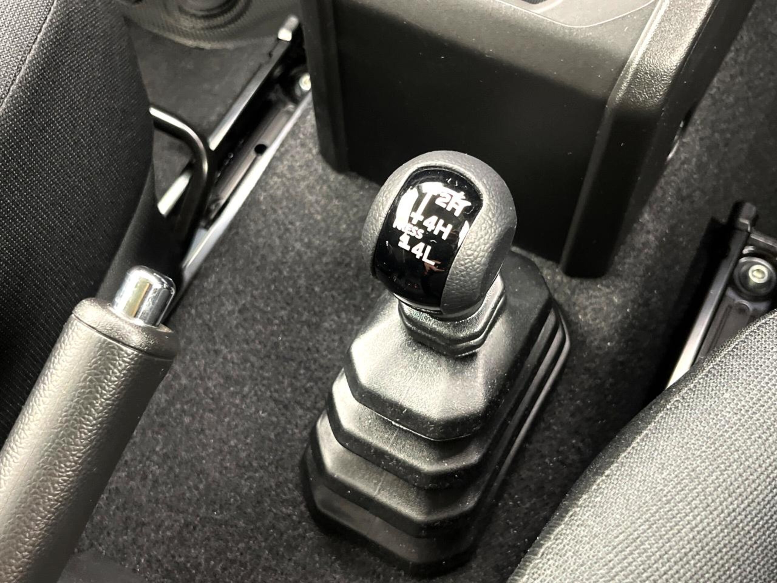 2024 Suzuki Jimny Sierra — photo 3