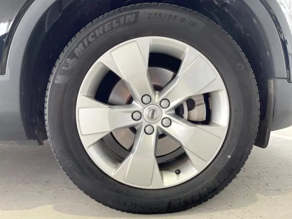 Volvo XC40 B4 AWD Momentum 4WD Certified Used Car Genuine 9-inch Navigation 360° View Camera Full-Seg TV Adaptive Cruise Control Power Tailgate Seat Heater Power Seat Optional 18-inch Alloy Non-Smoking Car (Onyx Black Metallic) — photo 9