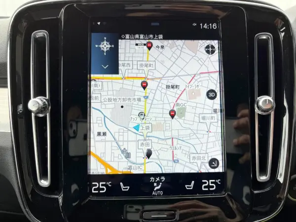 2021 Volvo Xc40 — photo 3