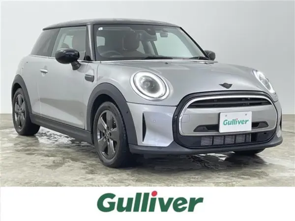 Mini Cooper D 3-Door Premium Plus Package DCT Non-Smoking Car Driving Assist Package+ Leather Seat Package Classic Trim 16-Inch Spoke Gray Painted Aluminum Wheels Brown Leather Front Heated Seats Rear View Camera Parking Assist (Melting Silver III) — thumbnail 1