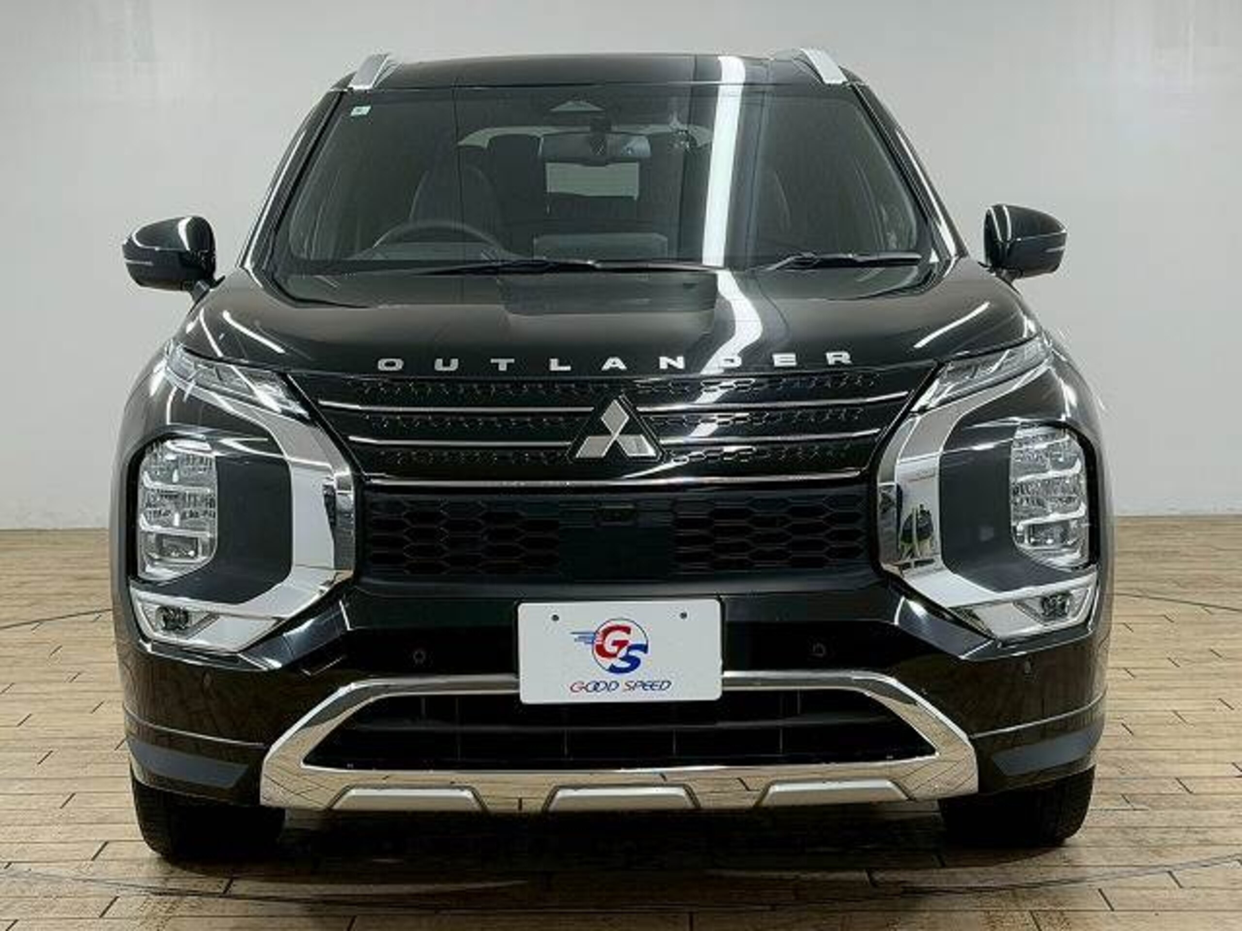 Mitsubishi Outlander PHEV 2.4 P 4WD — photo 8