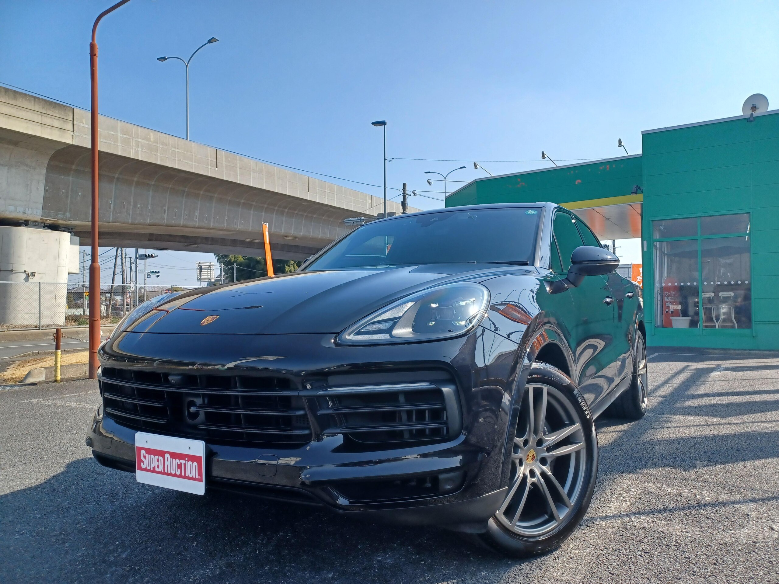 Porsche Cayenne 3.0 Tiptronic S 4WD Sport Chrono Package Panorama Sunroof Adaptive Air Suspension Black Interior