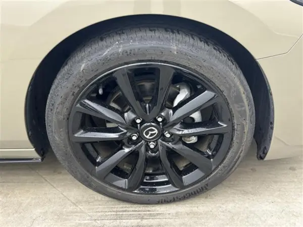 Mazda MAZDA3 Fastback 1.8 XD Retro Sports Edition Diesel Turbo — photo 9