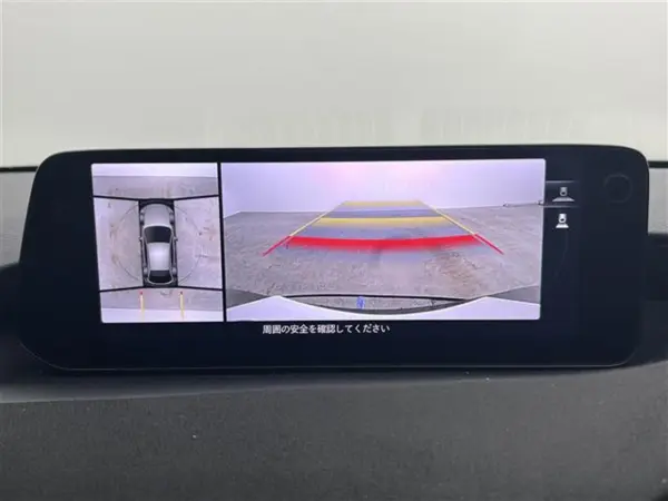 2023 Mazda 3 Fastback — photo 2