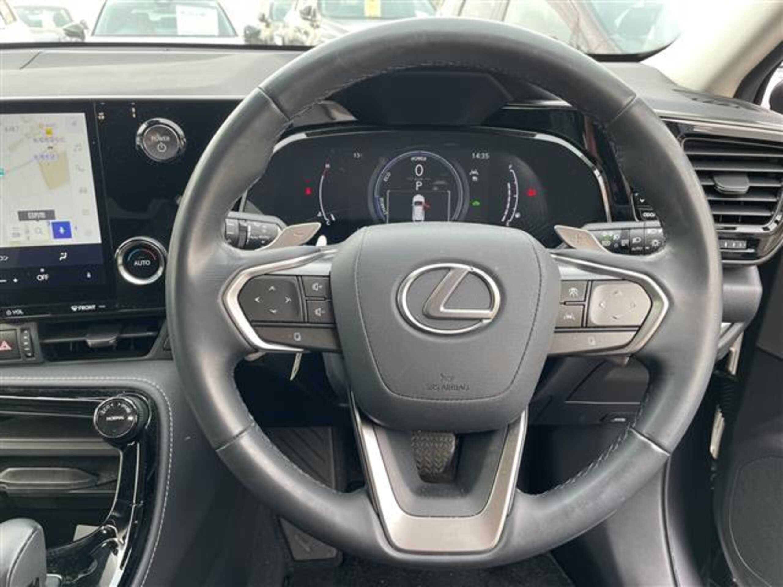 Lexus NX 350h F Sport — photo 7