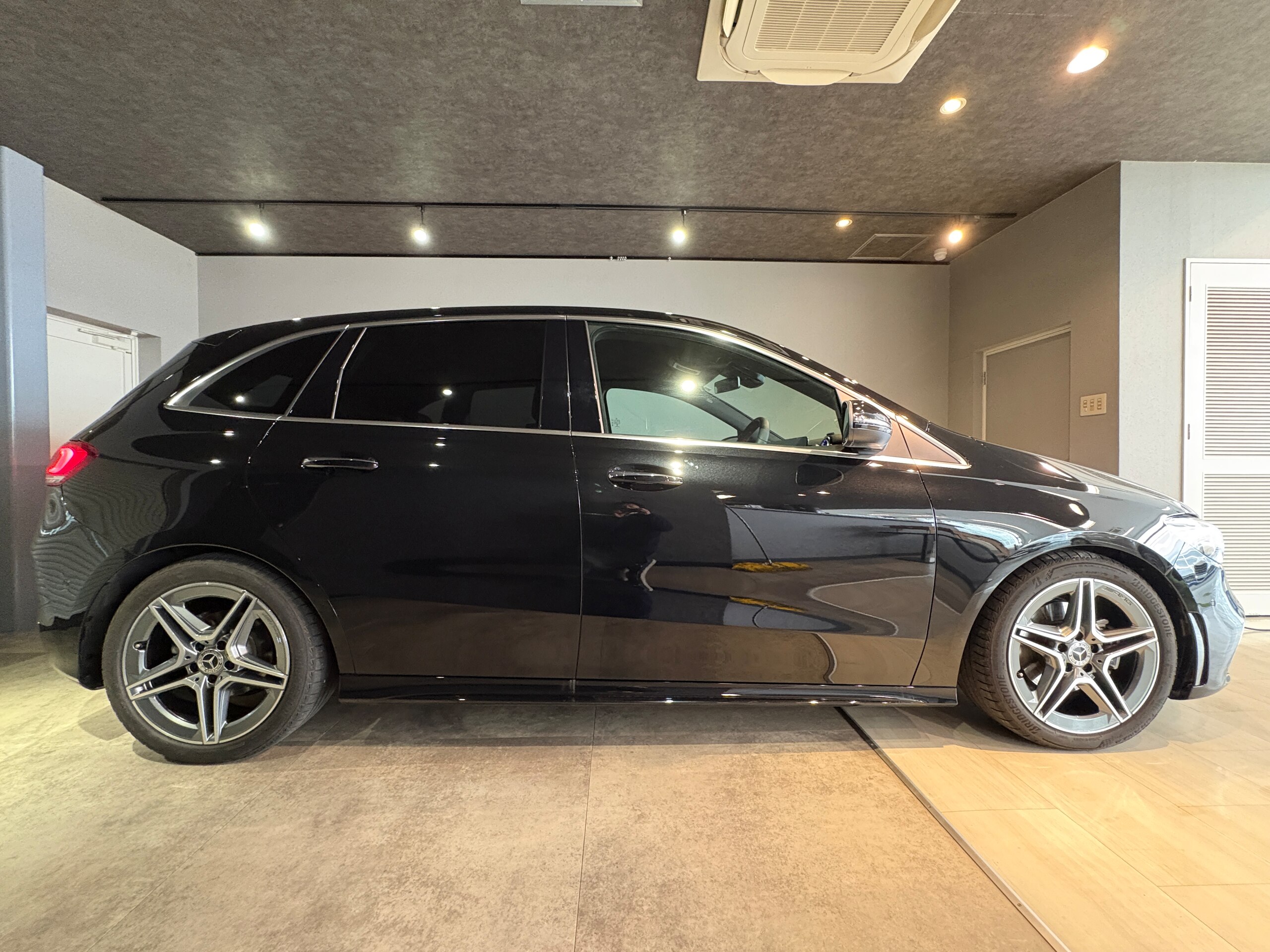 2023 Mercedes Amg C Class — photo 2