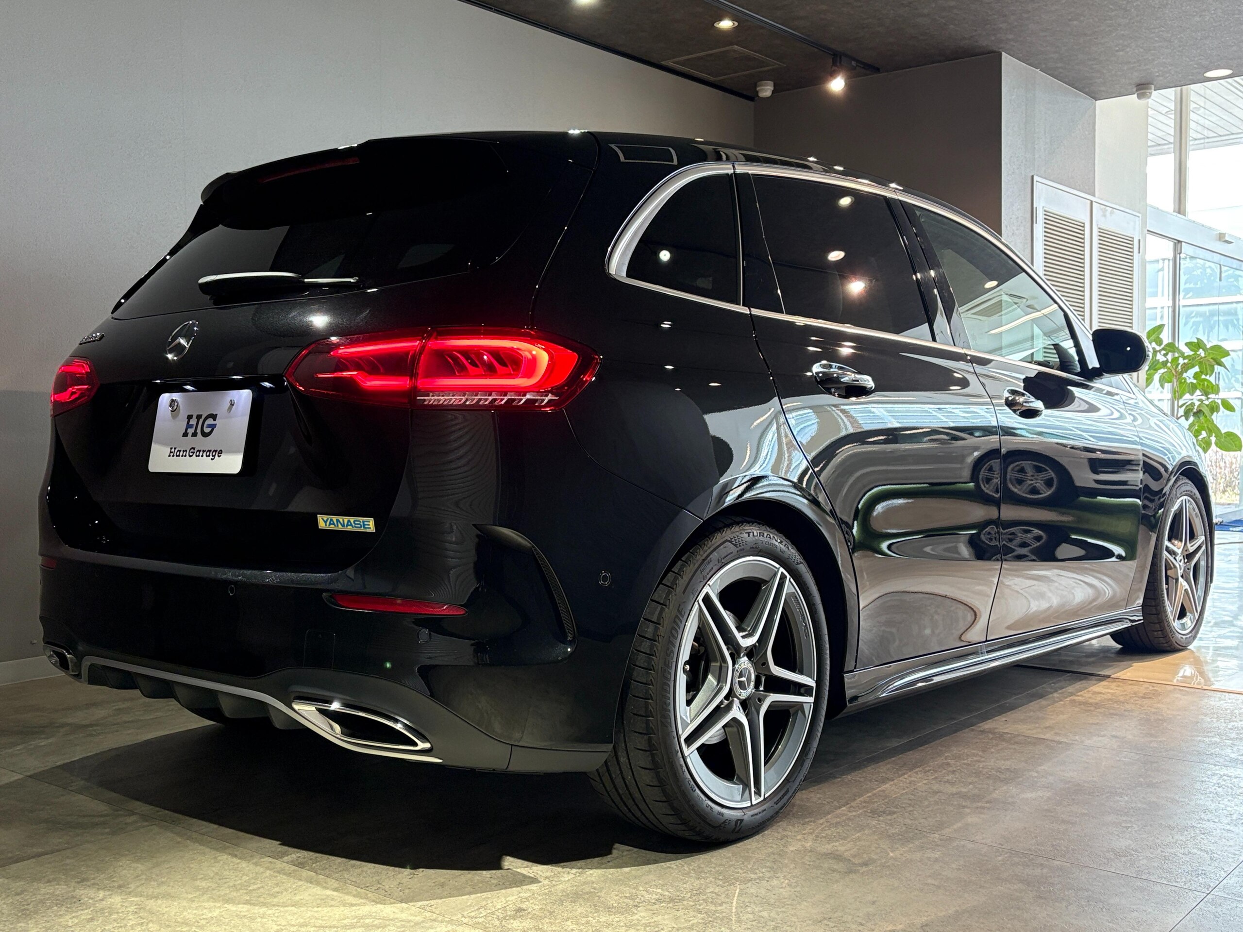 2023 Mercedes Amg C Class — photo 3