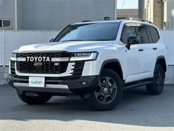 2024 Toyota Landrcuiser 300 — photo 2