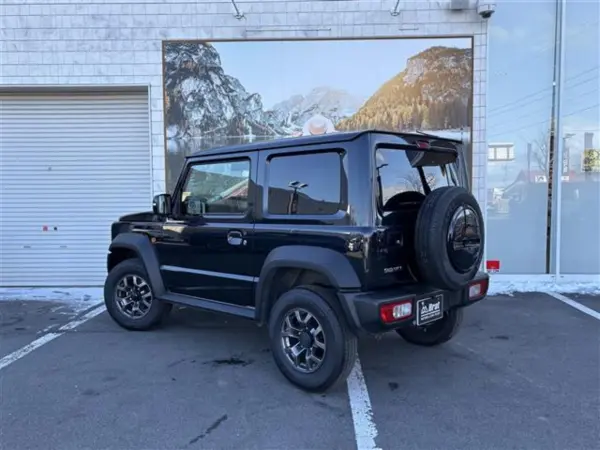 Suzuki Jimny Sierra 1.5 JC 4WD — photo 9