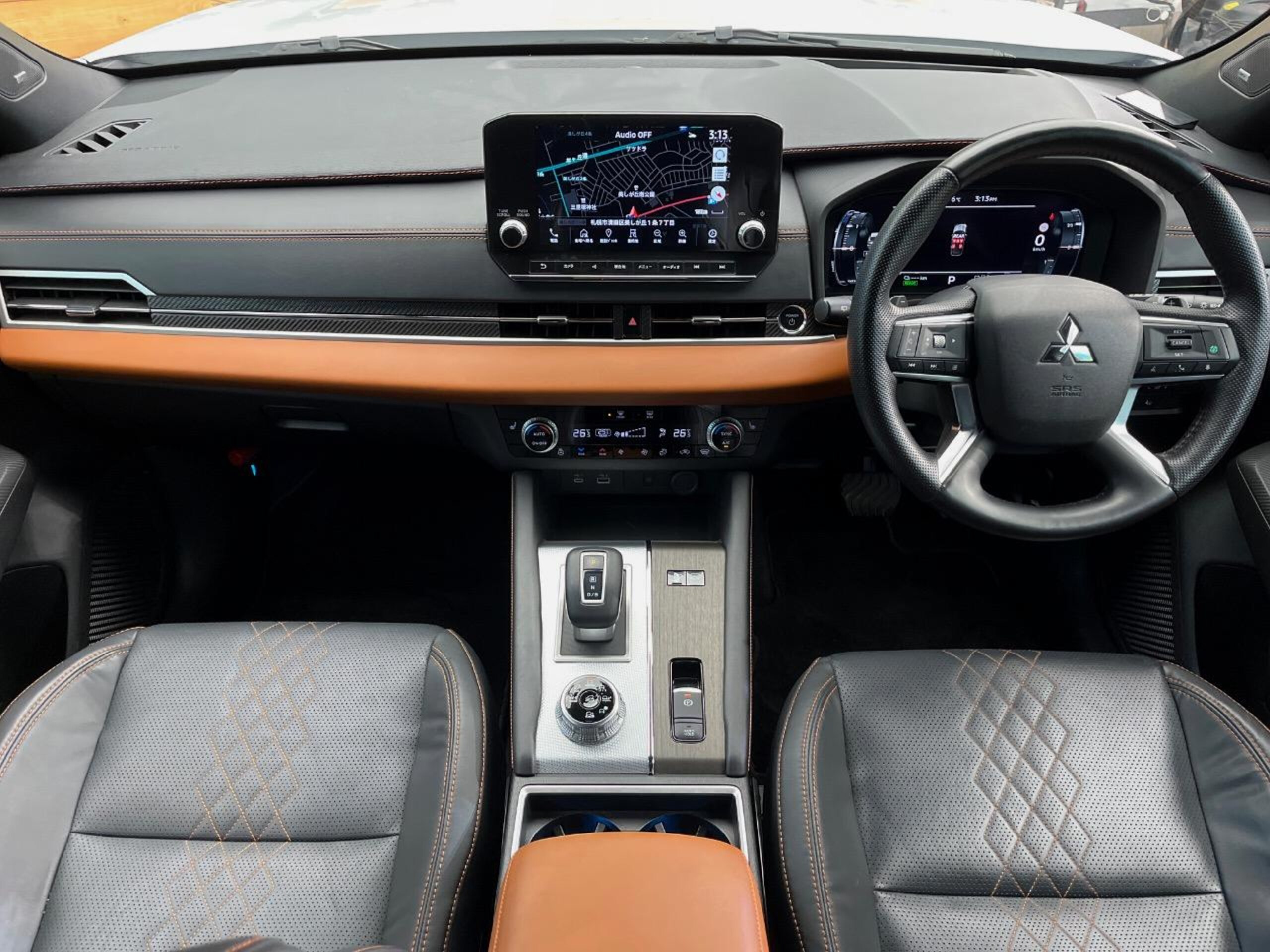 2022 Mitsubishi Outlander — photo 2