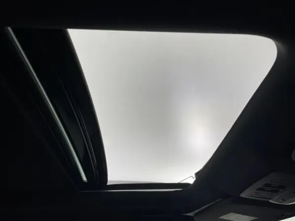 2023 Mitsubishi Outlander — photo 2