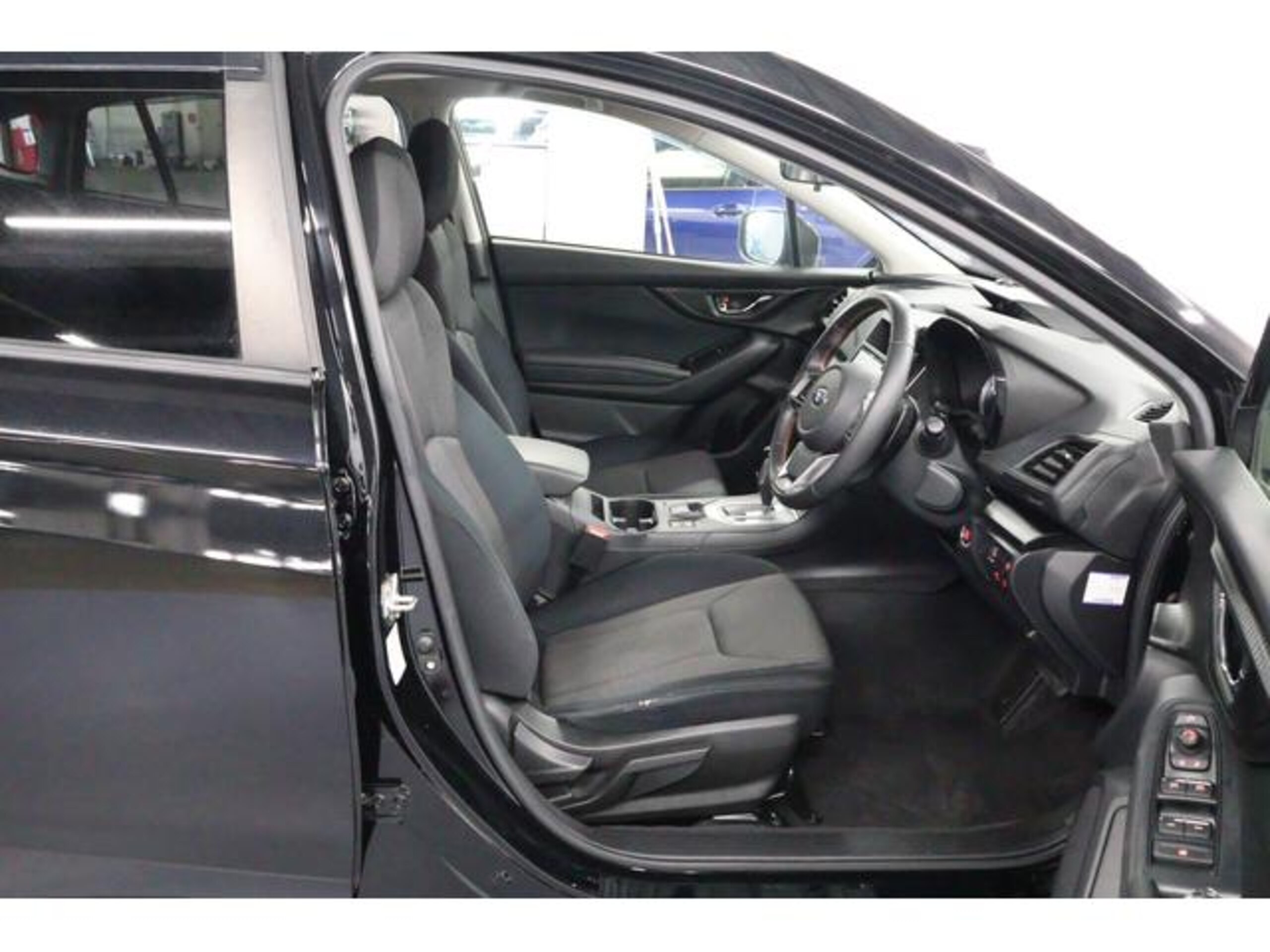 Subaru XV 1.6i-L EyeSight 4WD with Navigation, ETC, Rear Camera — photo 8