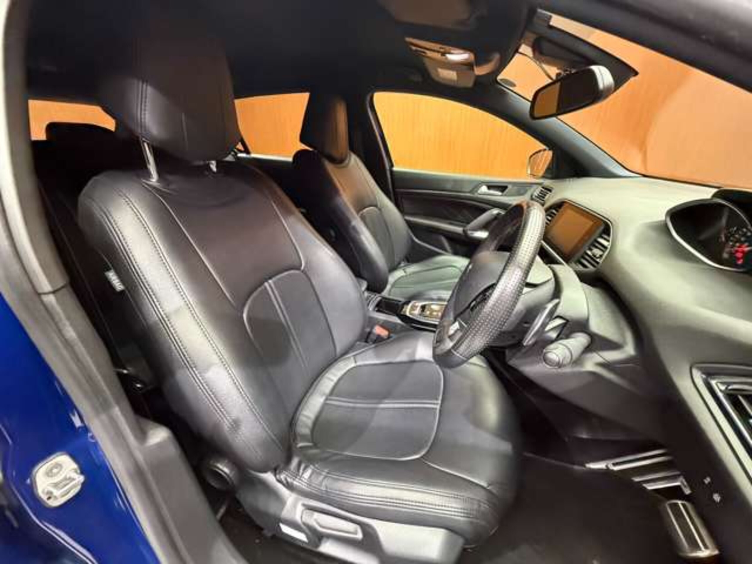 Peugeot 308 GT Line BlueHDi Diesel Turbo — photo 7