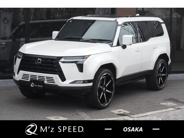 Lexus GX550 Version L 4WD with Drive Recorder (Front/Rear), Digital Inner Mirror, Panoramic Roof, Floor Mats, Cool Box, Hands-Free Power Back Door, Roof Rails, LED Rear Fog Lamps, LED Headlamps (Sonic Quartz) — thumbnail 1