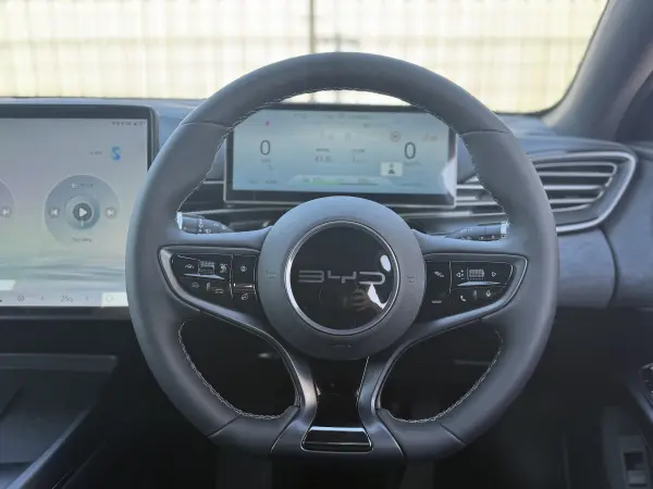 BYD Seal AWD Certified Used Car Non-Smoking LED Headlights Adaptive Cruise Control Panoramic Glass Roof Android Auto Apple CarPlay Seat Heater Ventilation NFC Card Key 360-Degree BYD Around View System (Shark Gray) — photo 9