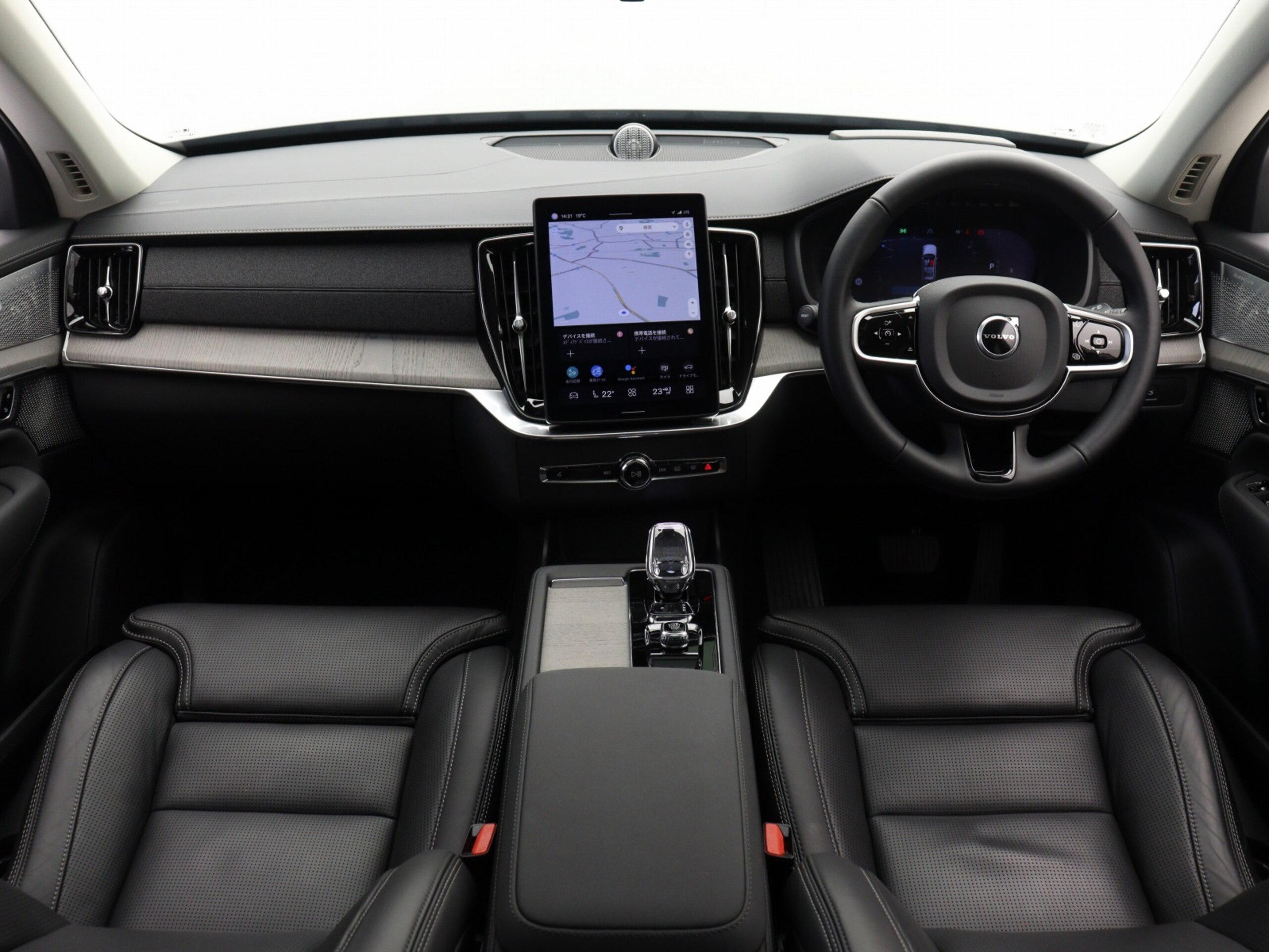 2025 Volvo Xc90 — photo 2
