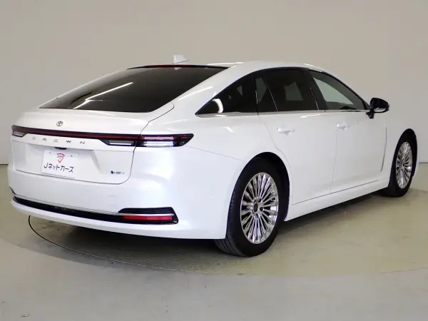 2024 Toyota Crown — photo 2