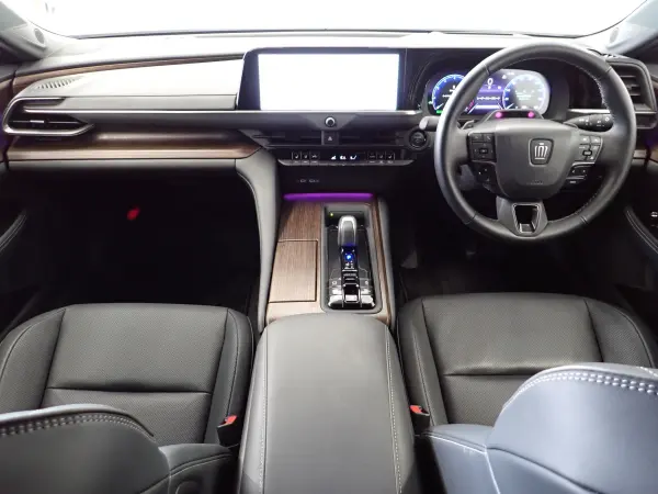 Toyota Crown 2.5 Z Hybrid — photo 8