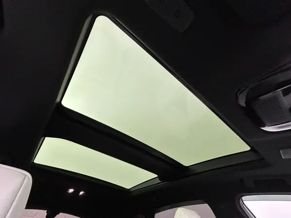 Lexus NX 350h F Sport 4WD - One Owner, Panoramic Roof, Mark Levinson Premium Sound, Panoramic View Monitor, Lexus Safety System, BSM, Triple LED Headlights, Head-Up Display, Wireless Charging (White Nova Glass Flake) — photo 7