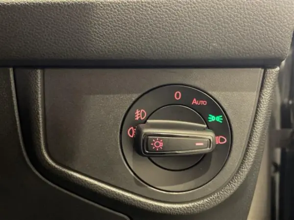 Volkswagen Polo GTI Technology Package Safety Package DiscoverPro Package Apple CarPlay GTI Exclusive LED Headlights 17-inch Alloy Wheels & Red Brake Calipers Dashcam (Lime Stone Gray Metallic) — photo 8