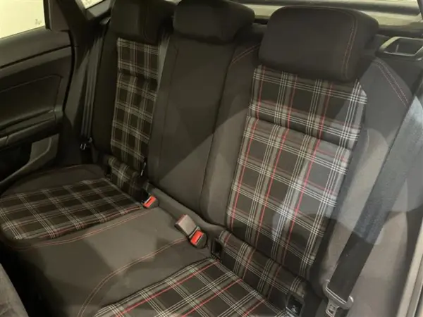 2019 Volkswagen Polo — photo 3