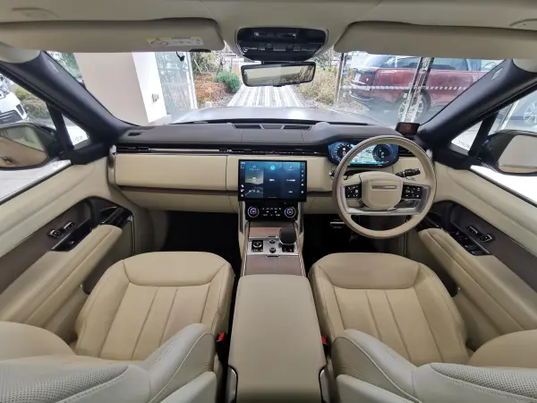 2023 Landrover Rangerover — photo 3