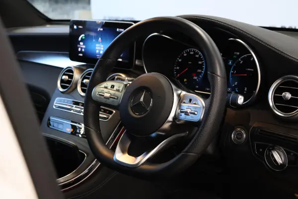 Mercedes-Benz GLC220 d 4MATIC AMG Line Diesel Turbo 4WD — photo 7