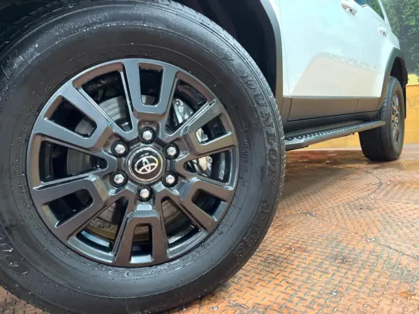 Toyota Land Cruiser 250 2.8 VX Diesel Turbo 4WD — photo 9