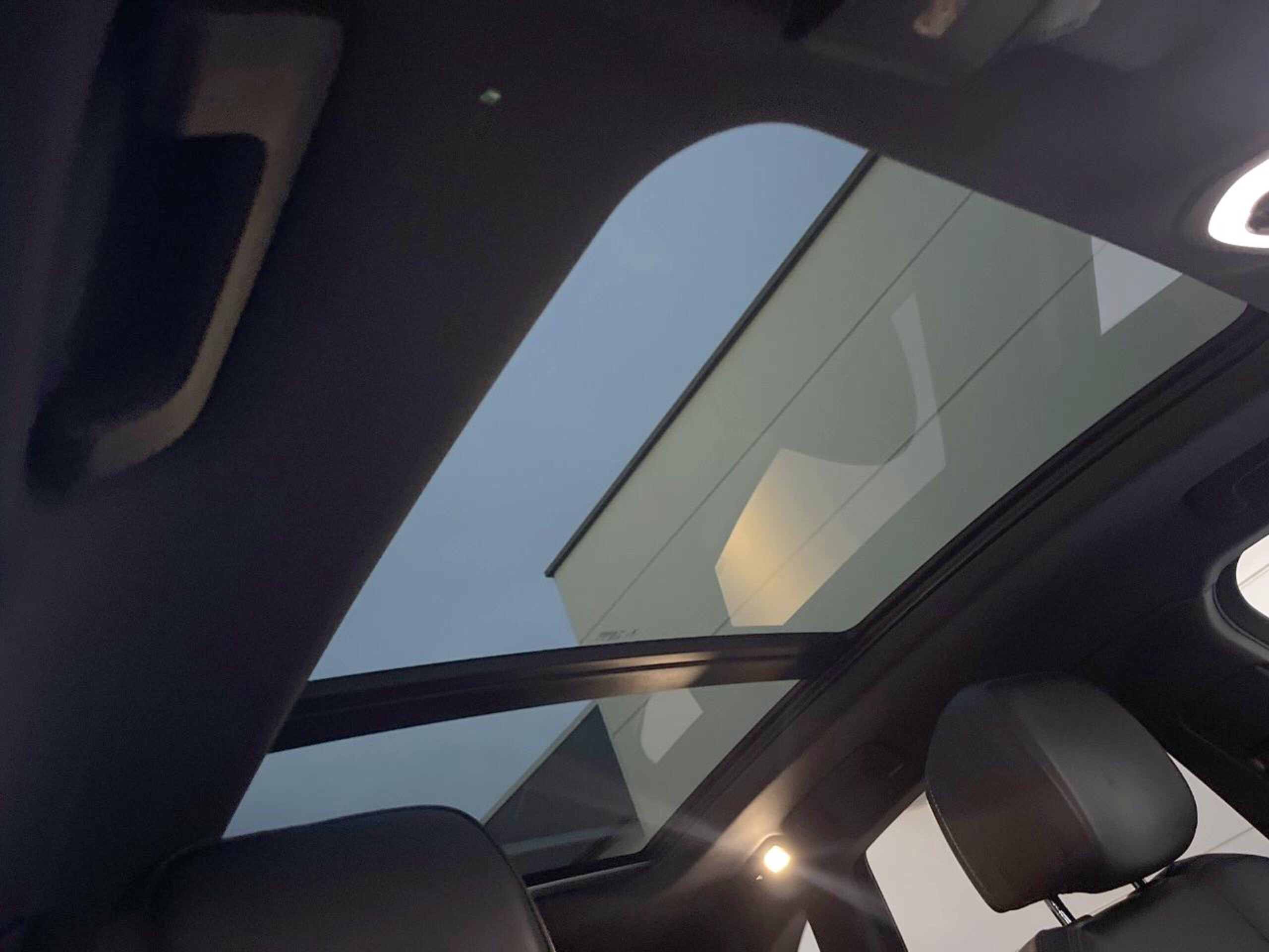 2019 Porsche Macan — photo 3