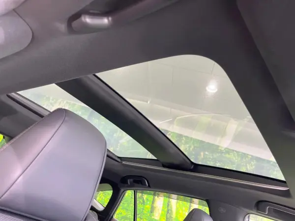 2020 Toyota Harrier — photo 3