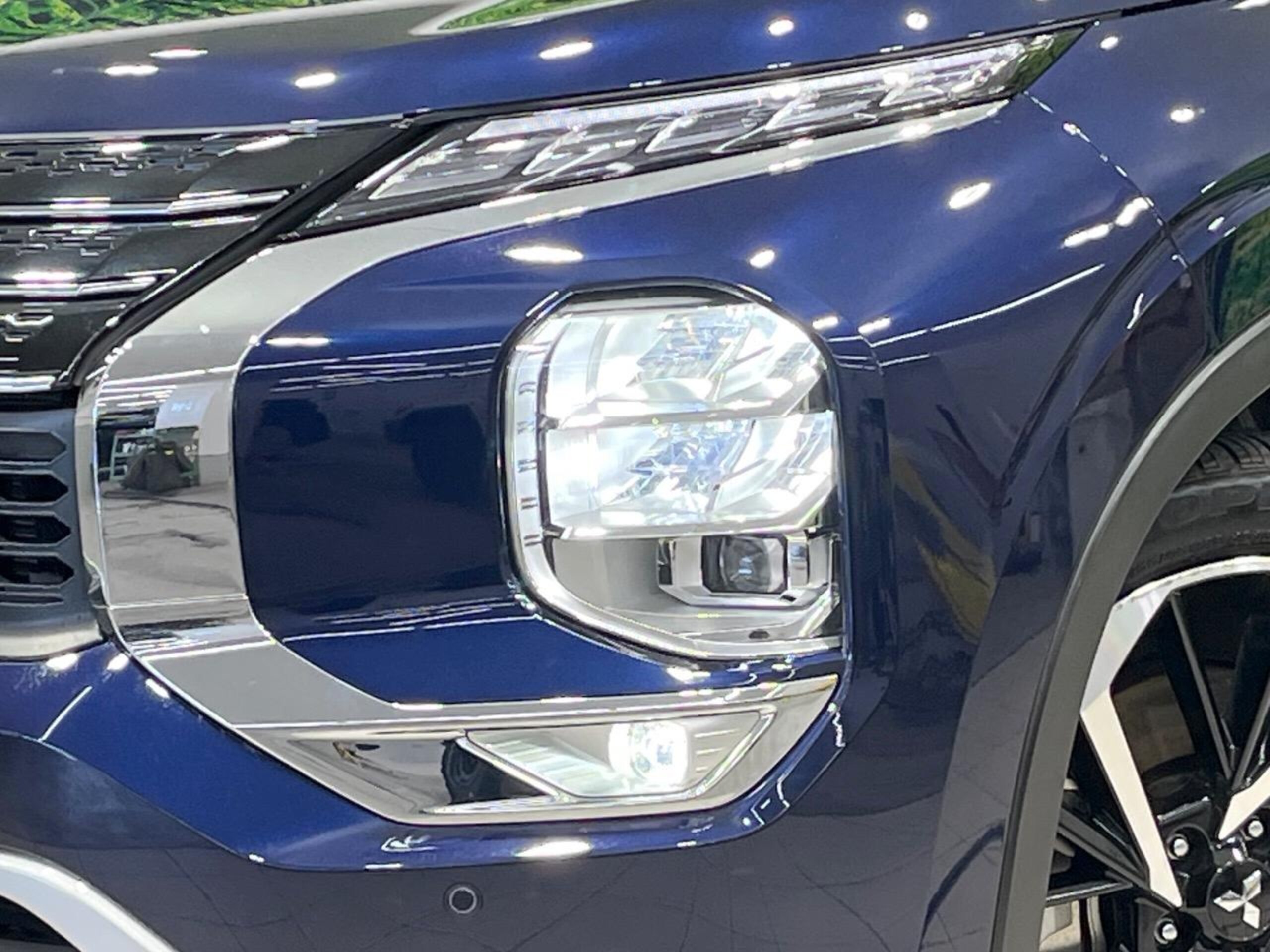 Mitsubishi Outlander PHEV 2.4 G 4WD — photo 9