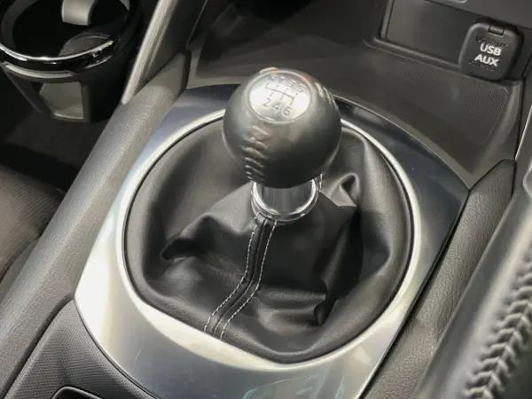 2022 Mazda Roadster — photo 3