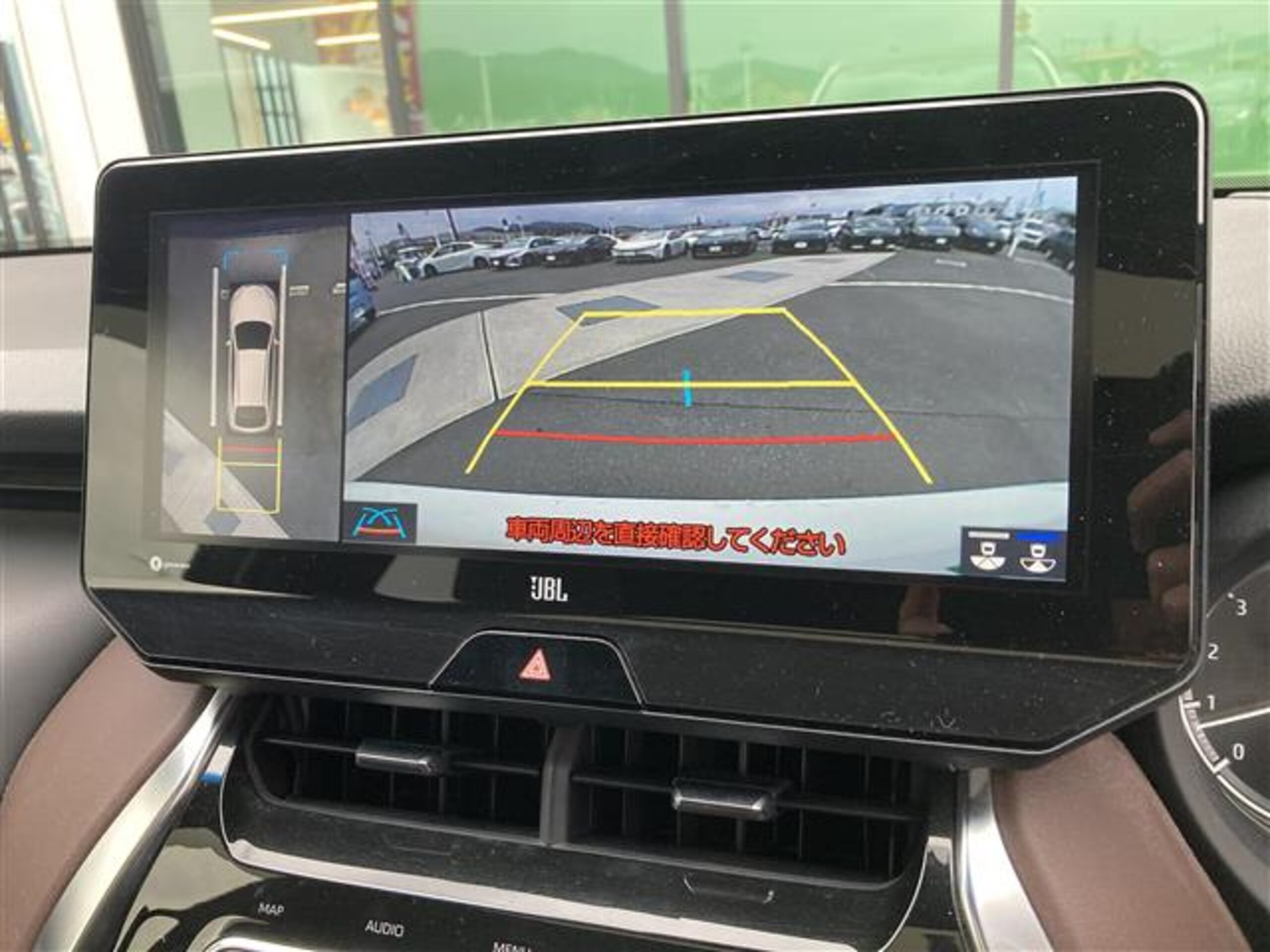 2020 Toyota Harrier — photo 2