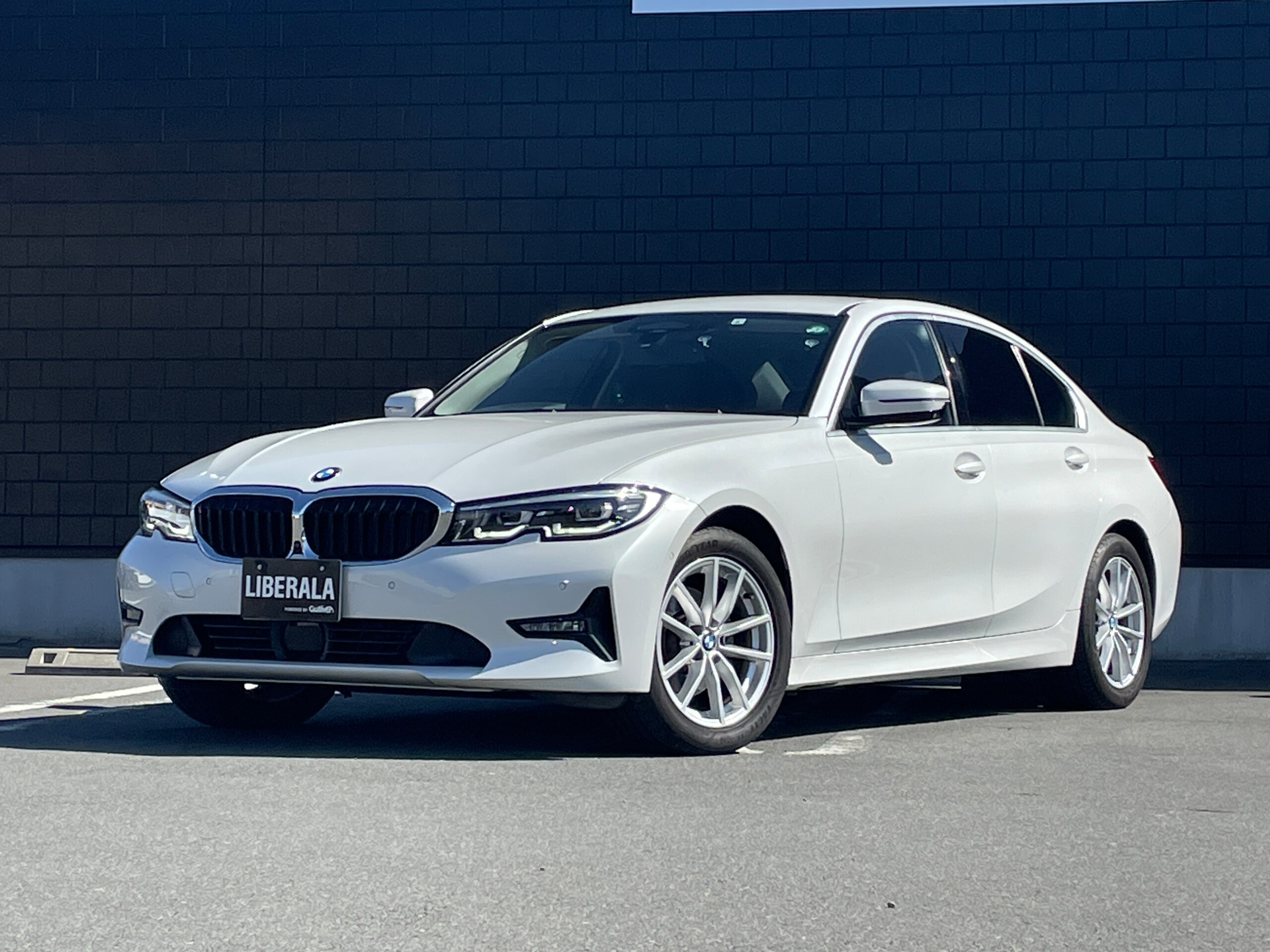 BMW 3 Series 320i Pure Elegance Tokyo Area Limited Edition 100 Units Model Vernasca Camoka Leather Seats Driving Assistant Professional ACC Lane Departure Warning BSM BMW Live Cockpit Comfort Package Ambient Light DSRC — photo 9