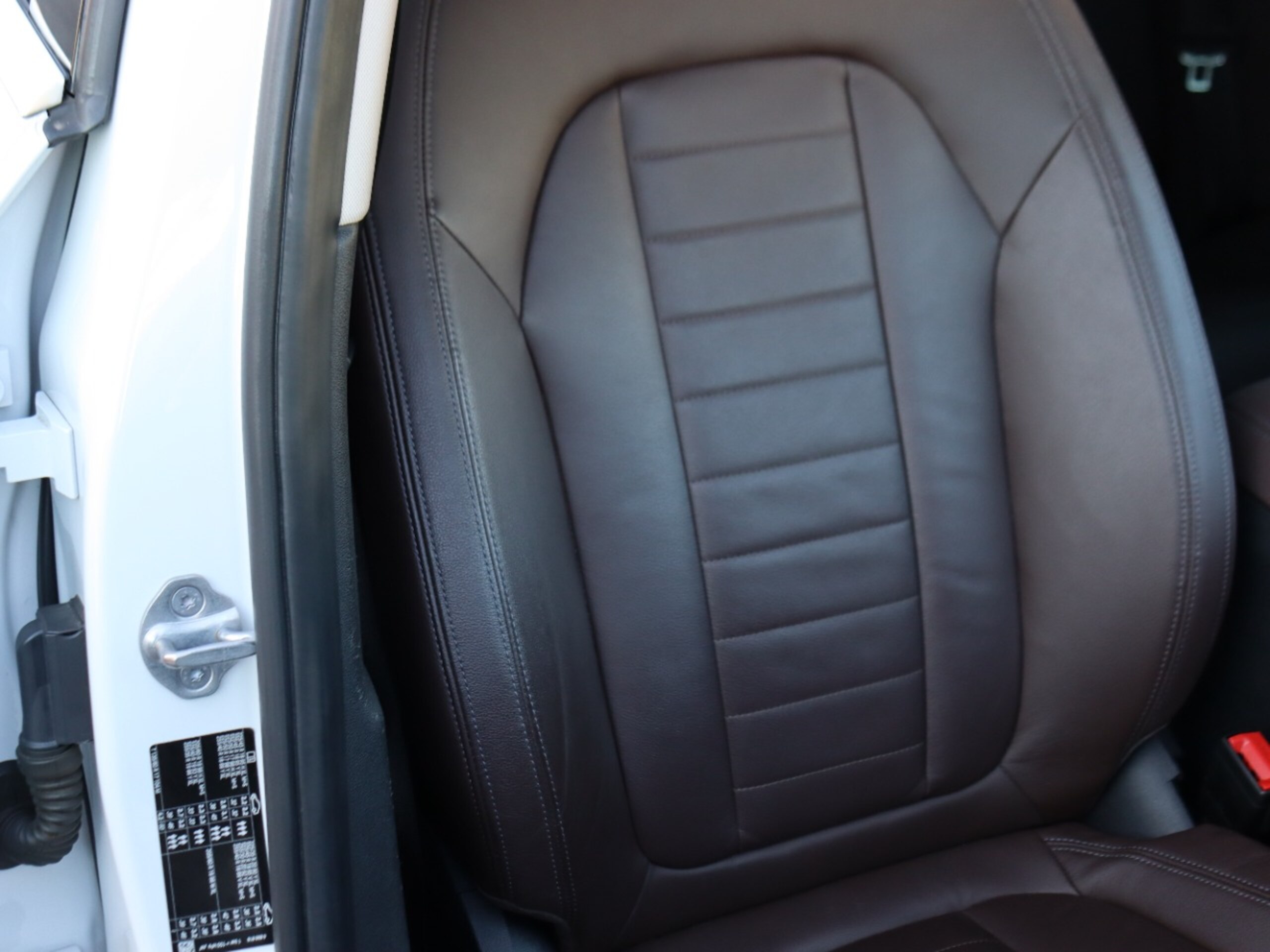 2019 Bmw 3 Series — photo 2