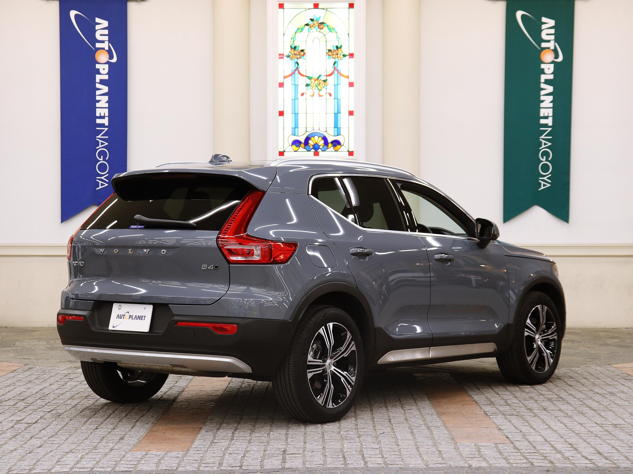 2021 Volvo Xc40 — photo 3
