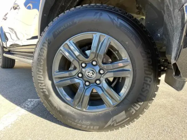 Toyota Hilux 2.4 Z Diesel Turbo 4WD — photo 8