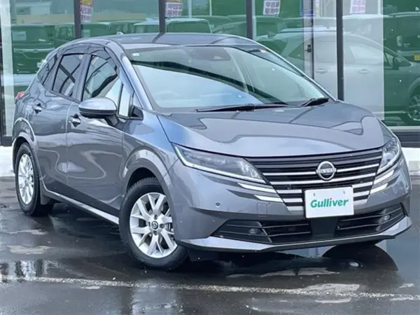 Nissan Note 1.2 X FOUR 4WD with Genuine Navigation, All-Around Monitor, Steel Wheels, Summer Tires (Gray)