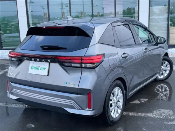 Nissan Note 1.2 X FOUR 4WD with Genuine Navigation, All-Around Monitor, Steel Wheels, Summer Tires (Gray) — photo 7