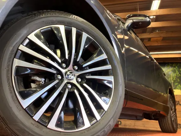 Toyota Harrier 2.5 Plug-in Hybrid Z E-Four 4WD — photo 9