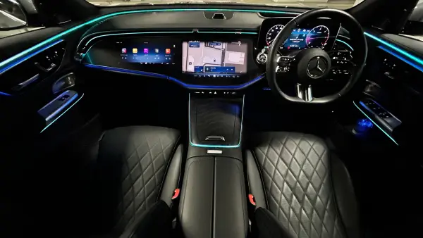 Mercedes-Benz E-Class E220 d Avantgarde AMG Line Package (ISG Equipped Model) Diesel Turbo MP202401 E220d Avantgarde High-Tech Silver Nappa Leather Black AMG Line Package Advanced Package Digital Interior Package Leather Exclusive Package Diesel Turbo MBUX (High-Tech Silver) — photo 7