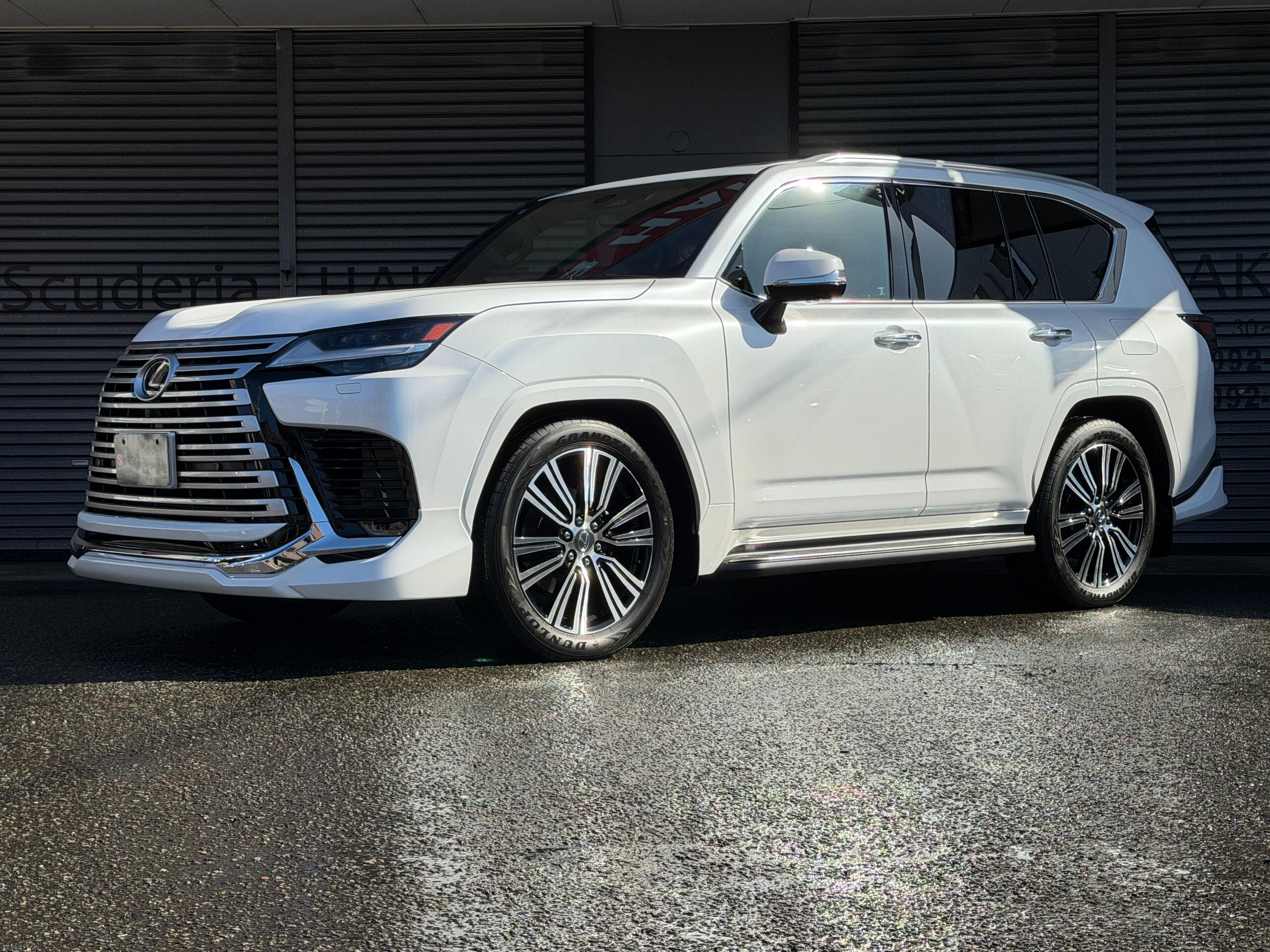 2025 Lexus Lx — photo 3