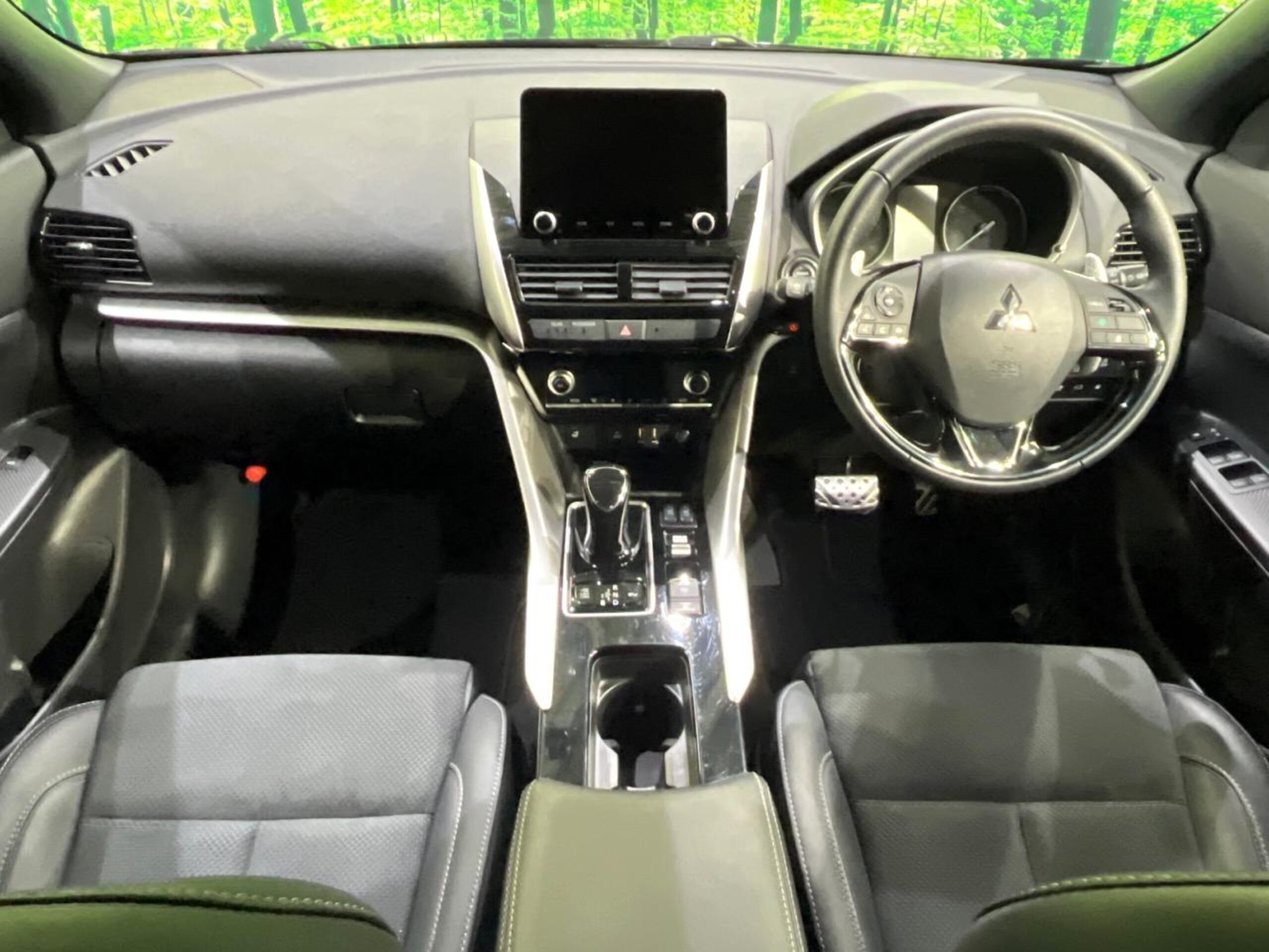 2023 Mitsubishi Eclipse Cross — photo 2