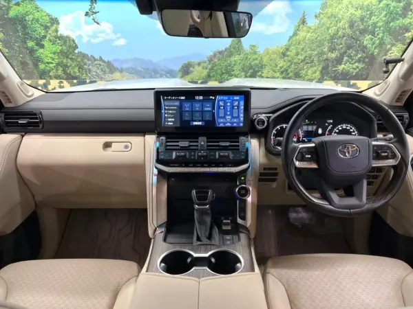 2023 Toyota Landrcuiser 300 — photo 2