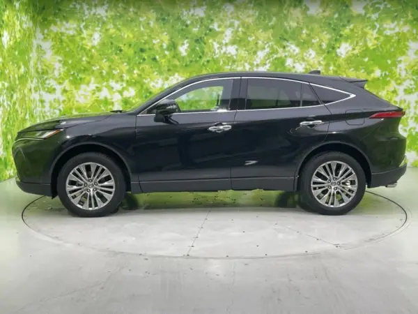 2024 Toyota Harrier — photo 2