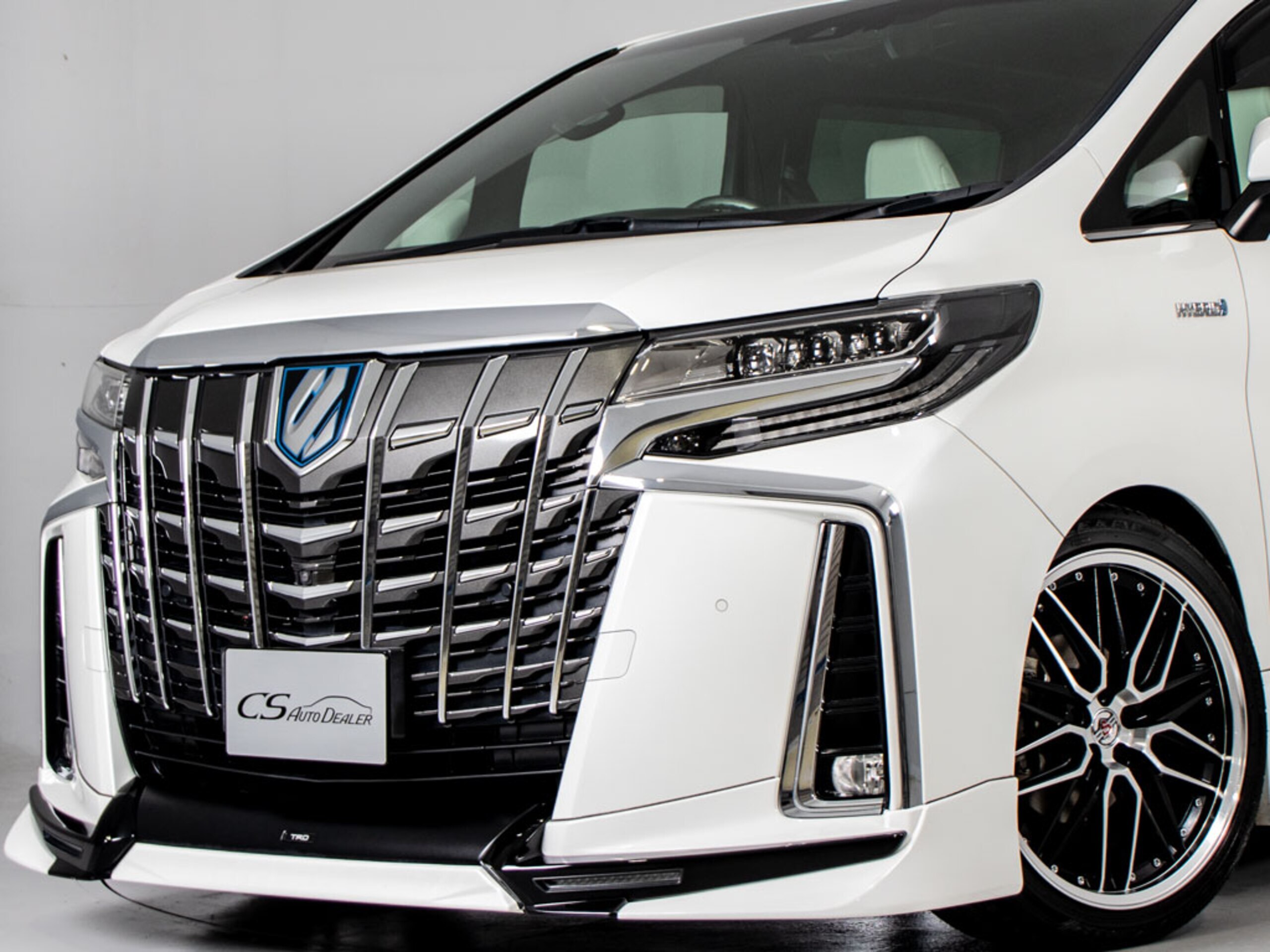 Toyota Alphard Hybrid 2.5 Executive Lounge S E-Four 4WD — photo 7