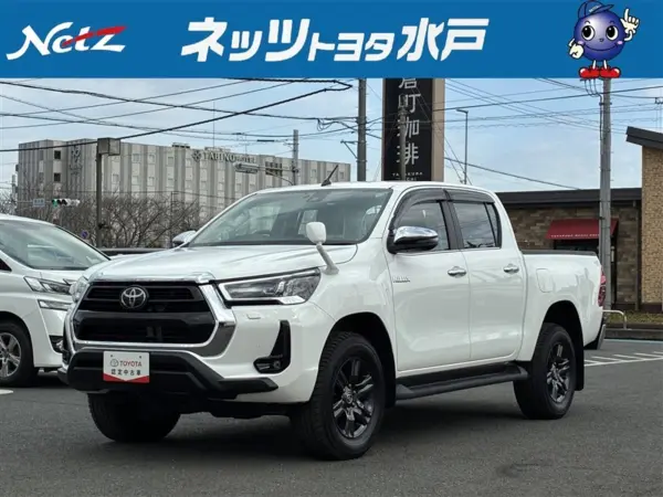 Toyota Hilux 2.4 Z Diesel Turbo 4WD (White)