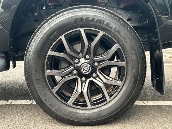 Toyota Hilux 2.4 Z GR Sport Diesel Turbo 4WD No Repair History (Attitude Black Mica) — photo 9