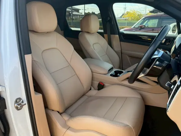 2021 Porsche Cayenne — photo 8 | Tuminion Kenya