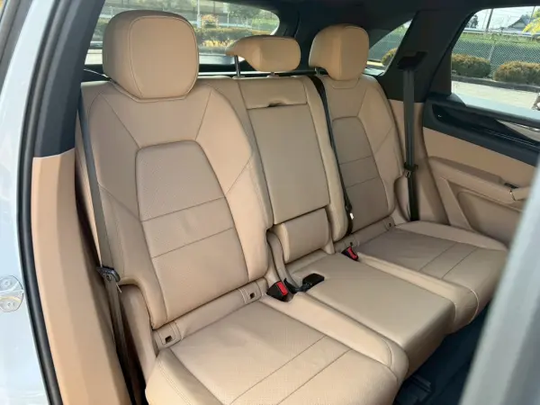 2021 Porsche Cayenne — photo 9 | Tuminion Kenya